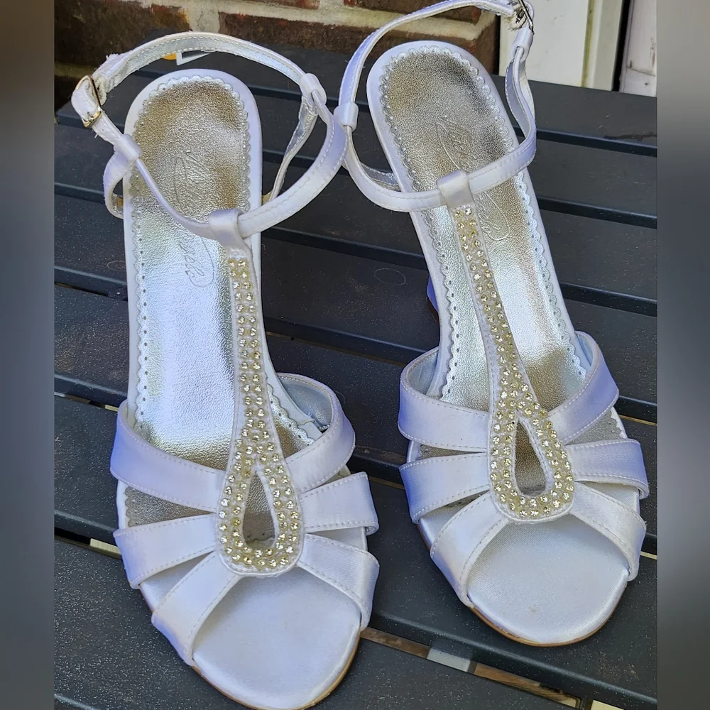 MIichelangelo White/Ivory Willow Wedges From David's Bridal